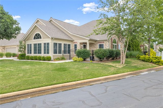 2407 Coues Cove, Bentonville, AR 72713