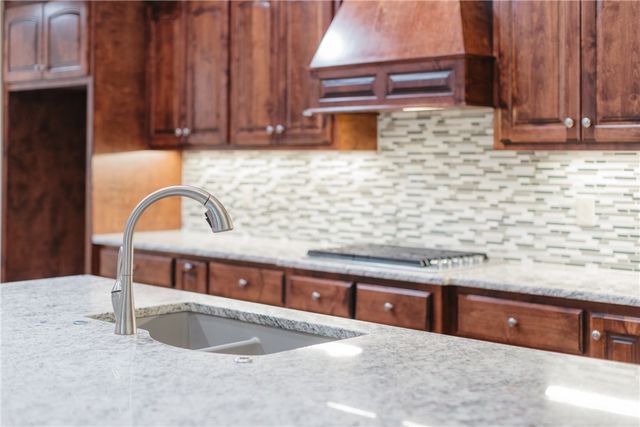 2407 Coues Cove, Bentonville, AR 72713