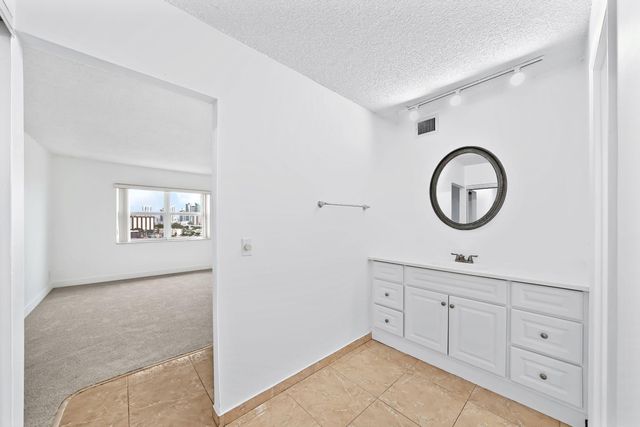 401 Golden Isles Drive 1014, Hallandale Beach, FL 33009