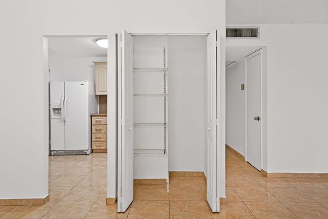 401 Golden Isles Drive 1014, Hallandale Beach, FL 33009