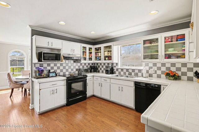 974 Citrus Avenue NE, Palm Bay, FL 32905