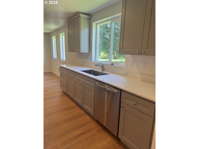 25647 JEANS Rd, Veneta, OR 97487