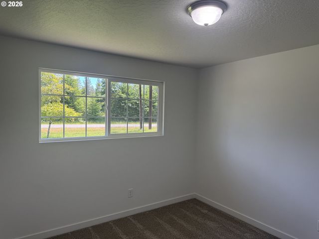 25647 JEANS Rd, Veneta, OR 97487