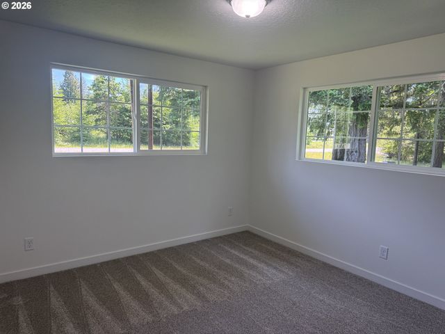 25647 JEANS Rd, Veneta, OR 97487