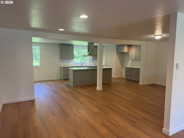 25647 JEANS Rd, Veneta, OR 97487