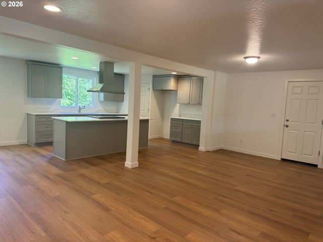 25647 JEANS Rd, Veneta, OR 97487