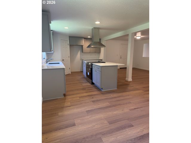 25647 JEANS Rd, Veneta, OR 97487