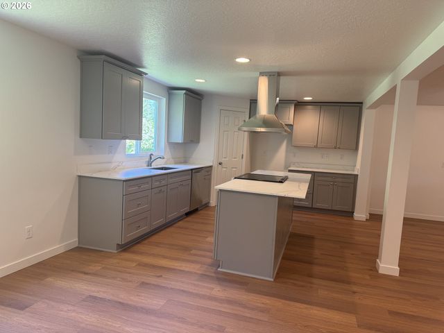 25647 JEANS Rd, Veneta, OR 97487