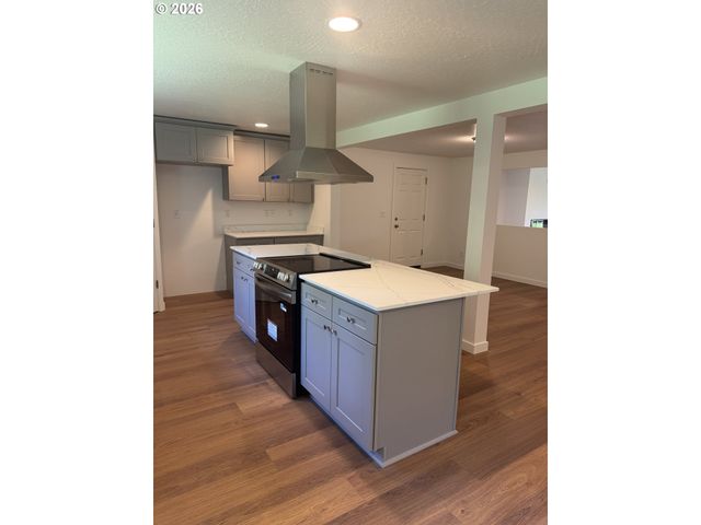 25647 JEANS Rd, Veneta, OR 97487