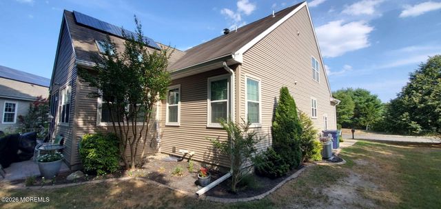 50 Daffodil Drive, Little Egg Harbor, NJ 08087