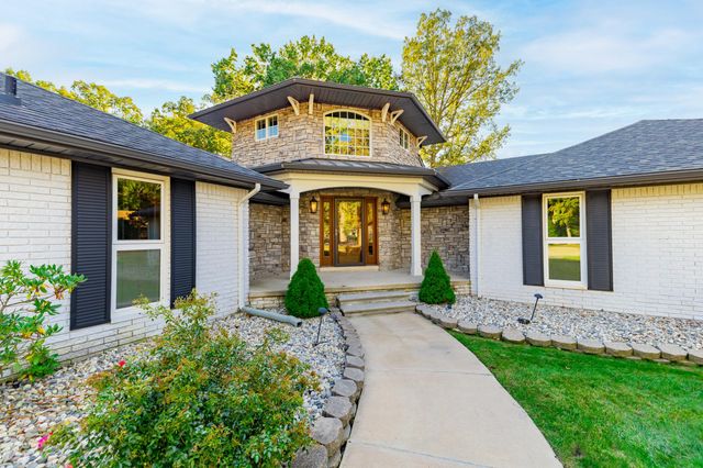 26036 Parke Lane, Grosse Ile Twp, MI 48138