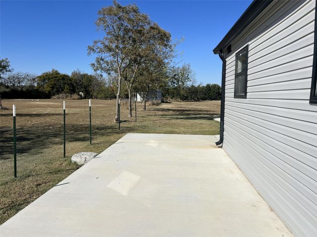 724 Franklin, Bellevue, TX 76179