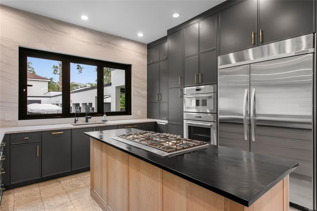 2515 W SHELL POINT ROAD, Tampa, FL 33611