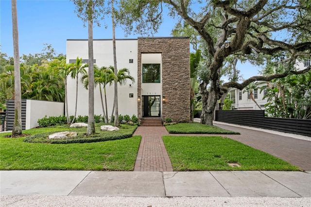 2515 W SHELL POINT ROAD, Tampa, FL 33611