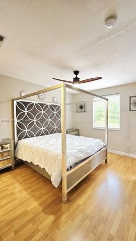 11275 SW 231st Ln, Miami, FL 33170