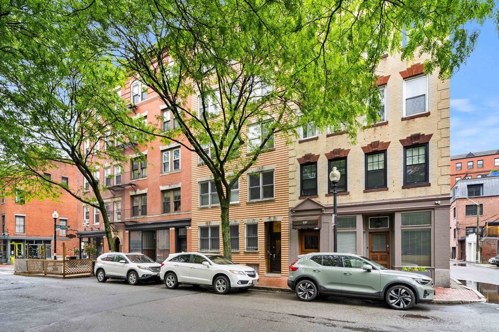 478 Shawmut 9, Boston, MA 02118