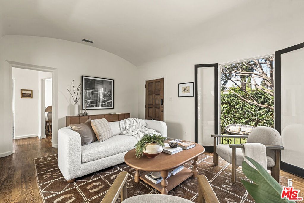 858 N Alta Vista Boulevard, Los Angeles, CA 90046 — photo 4