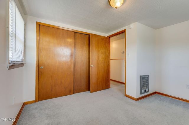 810 Shakesville Road, Bristol, VA 24201