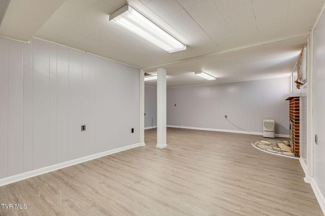810 Shakesville Road, Bristol, VA 24201