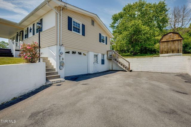 810 Shakesville Road, Bristol, VA 24201