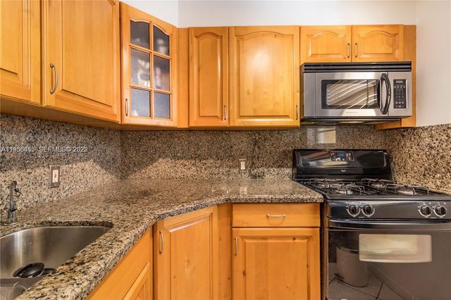 730 Pennsylvania Ave 307, Miami Beach, FL 33139