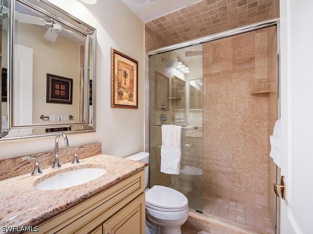 7024 Pelican Bay BLVD F105, Naples, FL 34108