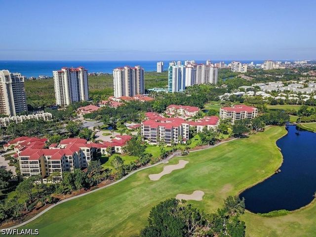 7024 Pelican Bay BLVD F105, Naples, FL 34108