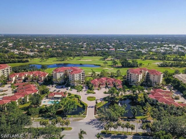 7024 Pelican Bay BLVD F105, Naples, FL 34108