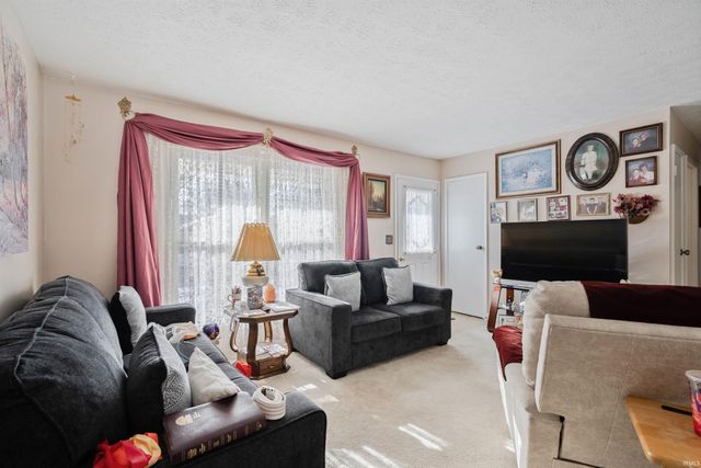 1904 Sherwood Drive, Kokomo, IN 46902