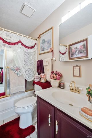 1904 Sherwood Drive, Kokomo, IN 46902