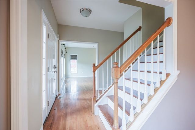 6233 Pheasants Crossing, Farmington, NY 14425