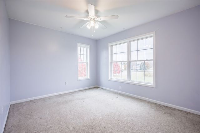 6233 Pheasants Crossing, Farmington, NY 14425