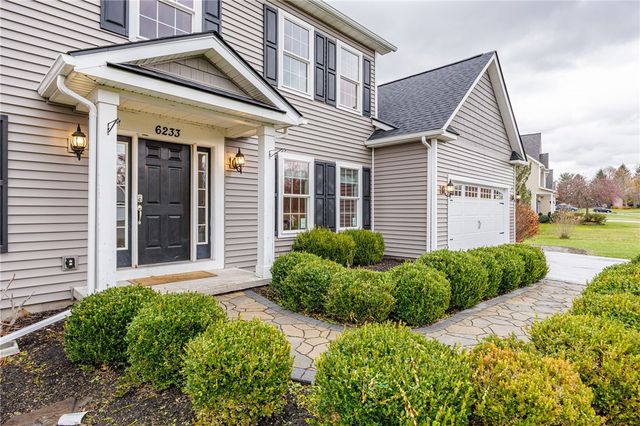 6233 Pheasants Crossing, Farmington, NY 14425