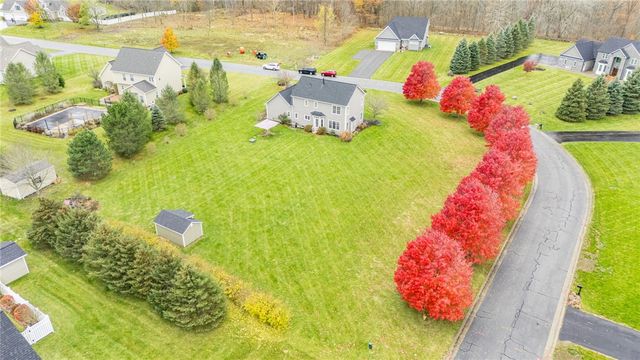 6233 Pheasants Crossing, Farmington, NY 14425