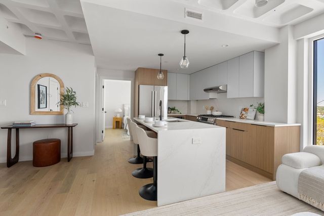 125 Lowell Street 302, Somerville, MA 02143