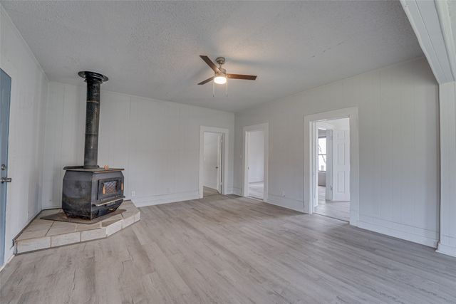 382 County Road 3102, Greenville, TX 75402