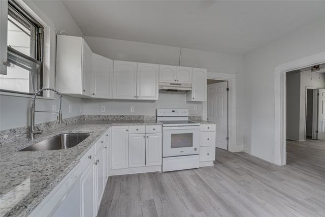 382 County Road 3102, Greenville, TX 75402