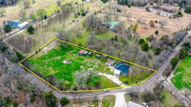 382 County Road 3102, Greenville, TX 75402