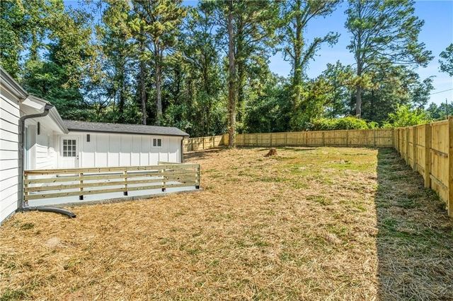 1514 Peachcrest Road, Decatur, GA 30032