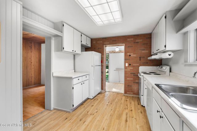 819 Cedar St, Sandpoint, ID 83864