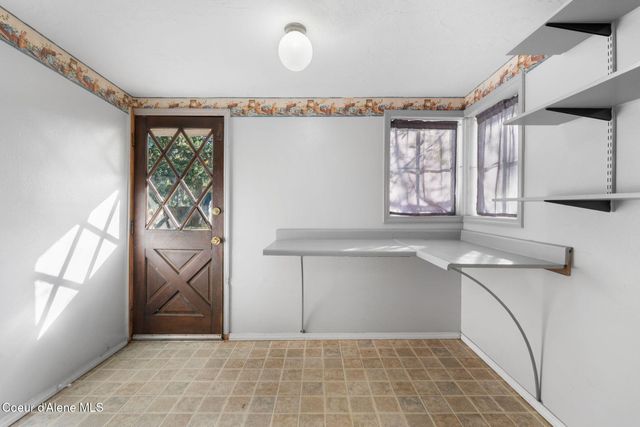 819 Cedar St, Sandpoint, ID 83864