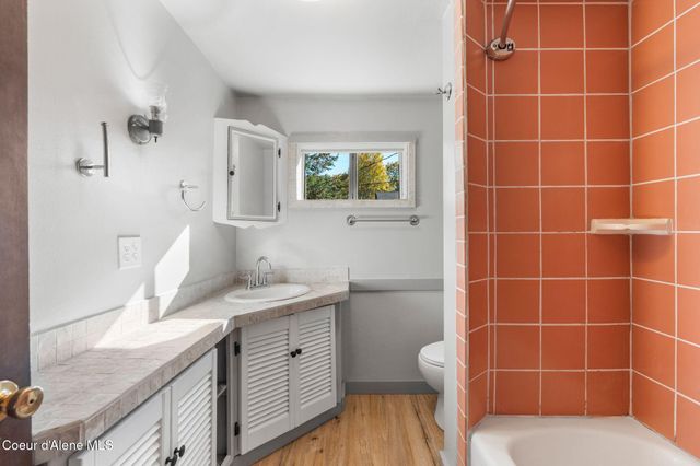 819 Cedar St, Sandpoint, ID 83864