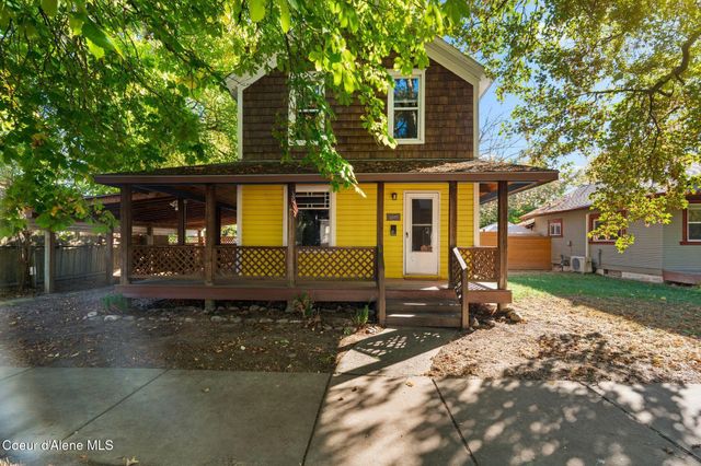 819 Cedar St, Sandpoint, ID 83864