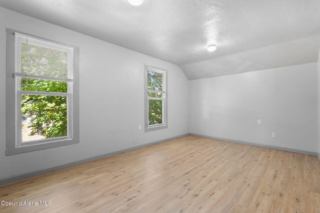 819 Cedar St, Sandpoint, ID 83864