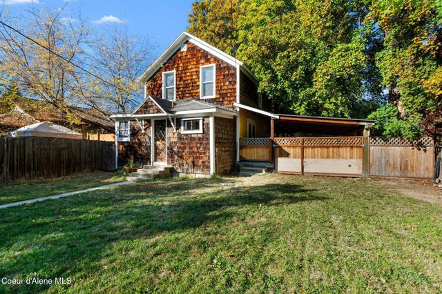 819 Cedar St, Sandpoint, ID 83864