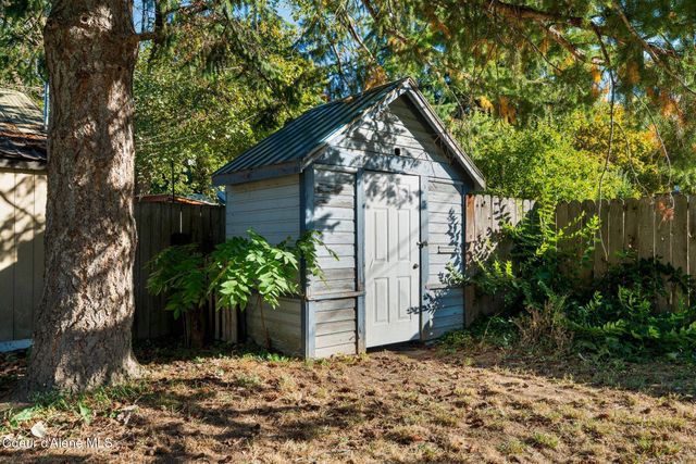 819 Cedar St, Sandpoint, ID 83864