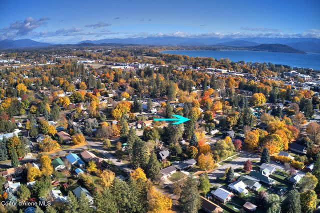 819 Cedar St, Sandpoint, ID 83864