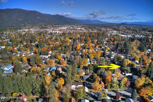 819 Cedar St, Sandpoint, ID 83864