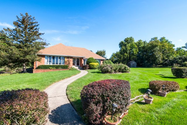 8120 Rosemere Court, Willow Springs, IL 60480
