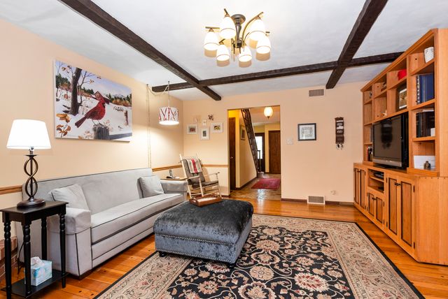8120 Rosemere Court, Willow Springs, IL 60480